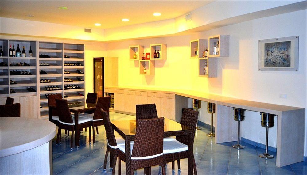 Moresco Park Hotel Сперлонга Экстерьер фото