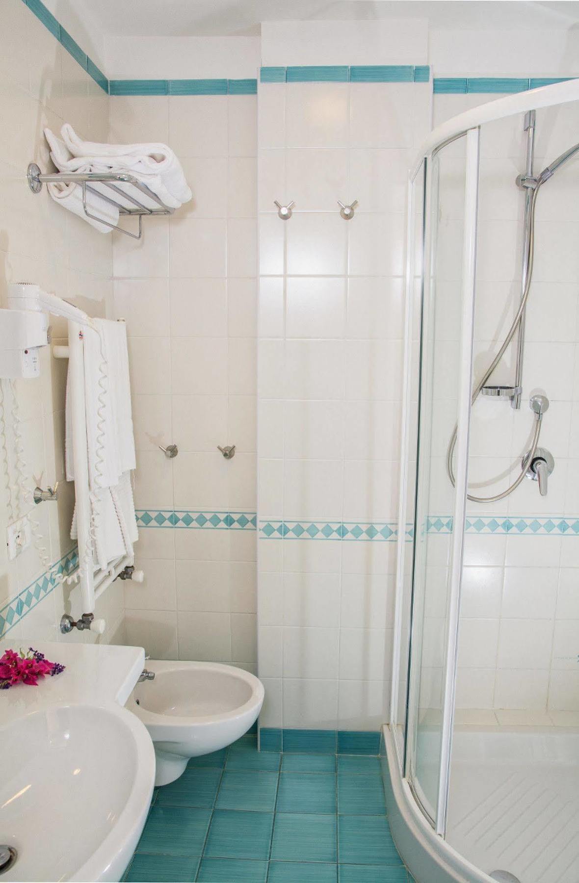 Moresco Park Hotel Сперлонга Экстерьер фото